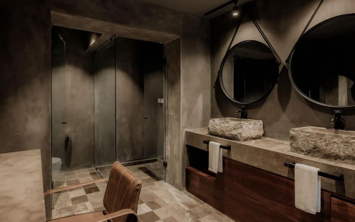 Barneys Ny Black Penthouse With Pool