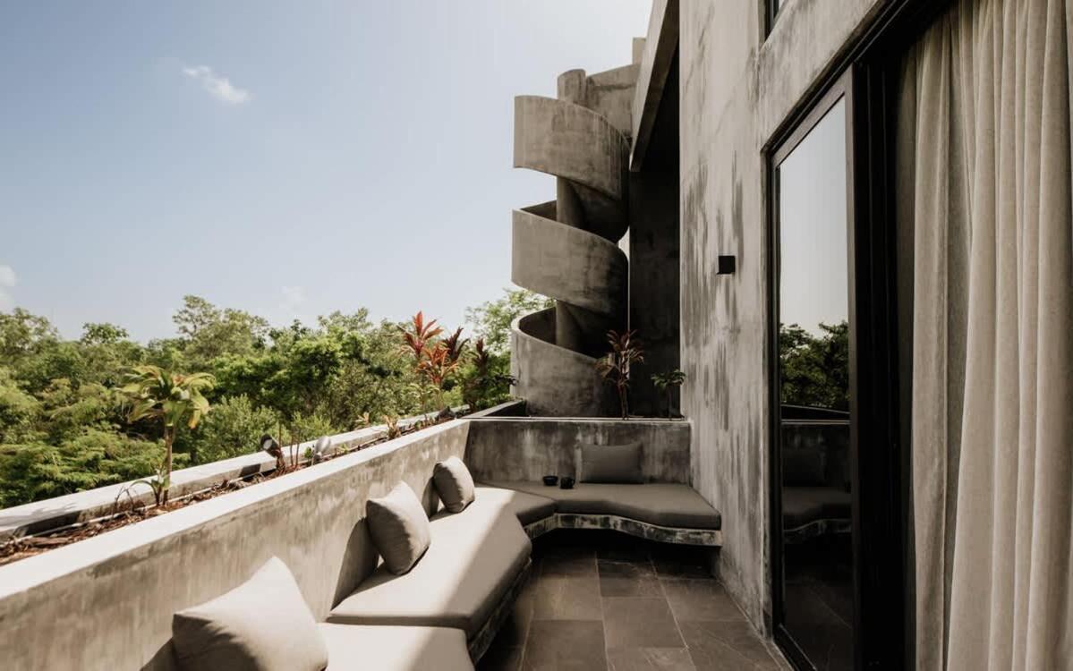 Barneys Ny Black Penthouse With Pool Apartment *