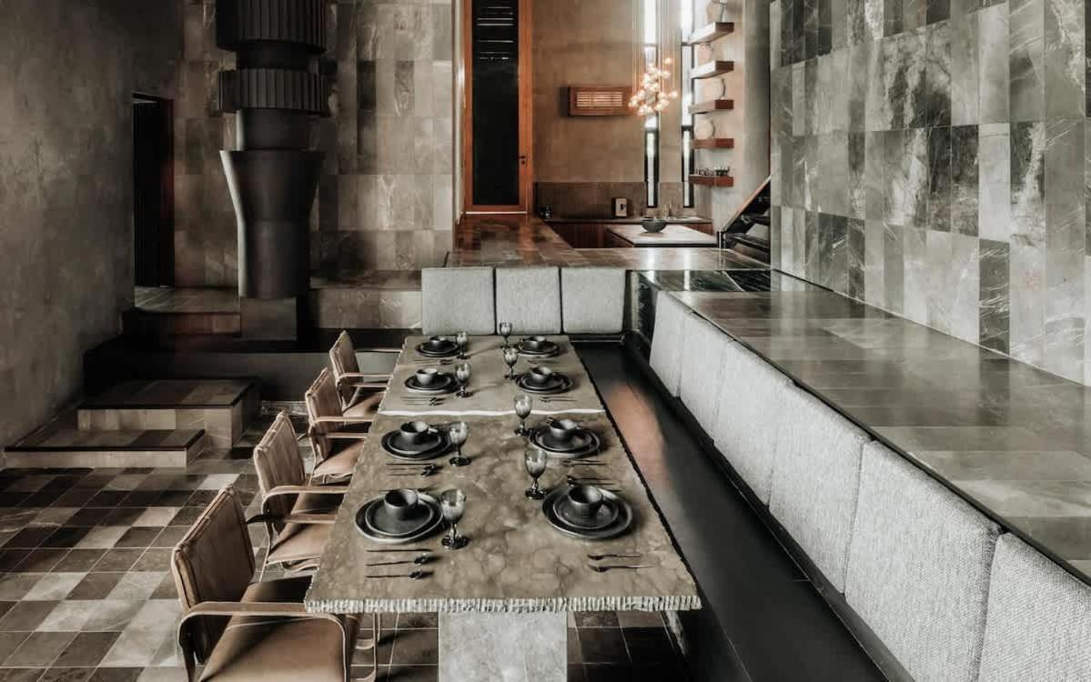 Apartment Barneys Ny Black Penthouse With Pool *