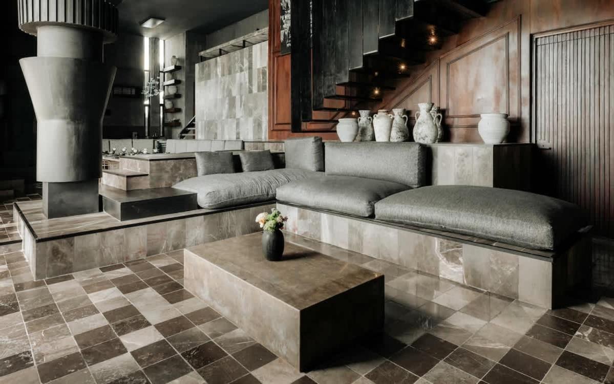Apartment Barneys Ny Black Penthouse With Pool *