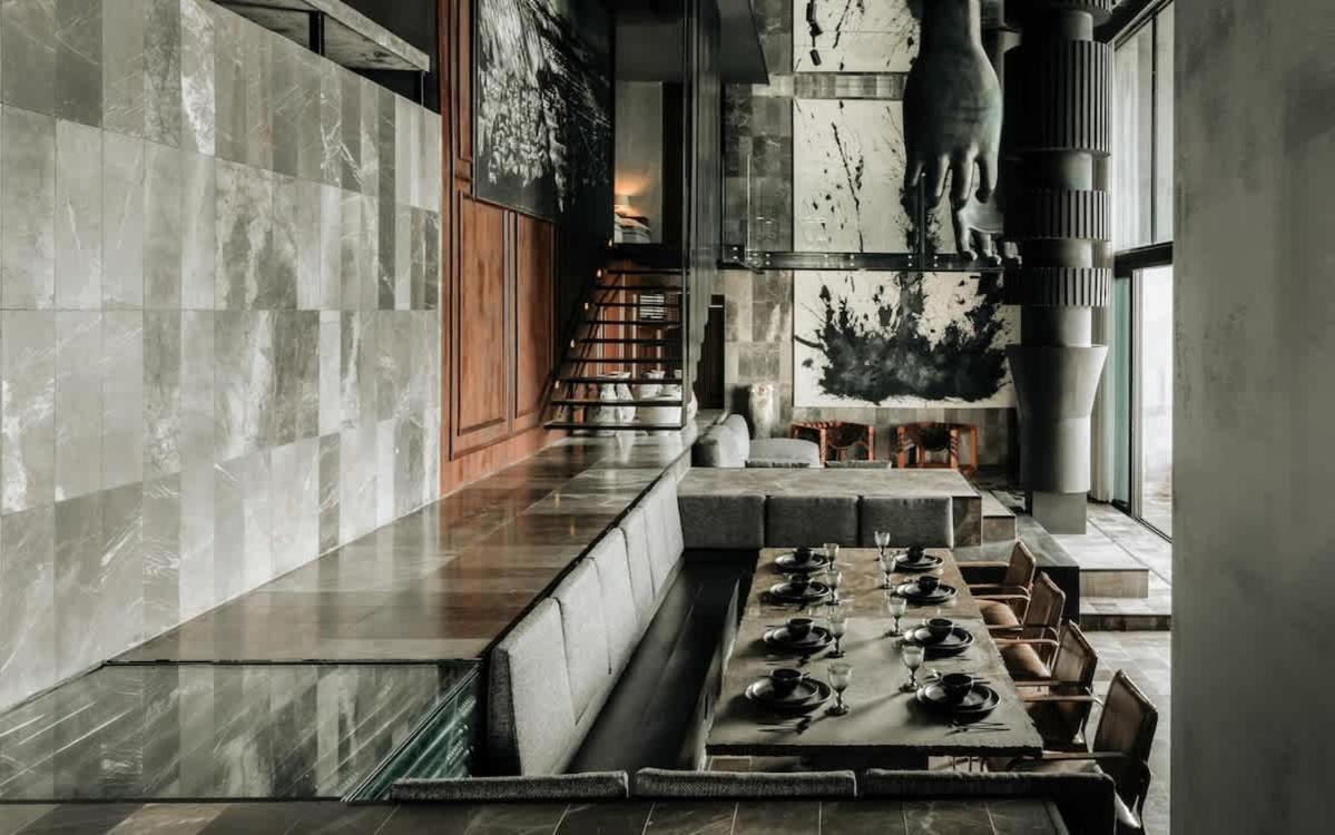 Barneys Ny Black Penthouse With Pool Apartment